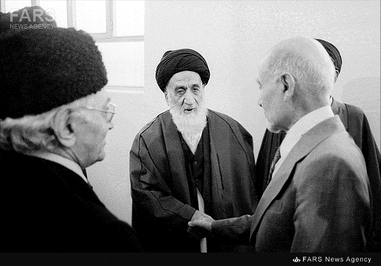 8.قم، آیتالله سید مرتضی پسندیده در گفتوگو با مهندس مهدی بازرگان و دکتر کریم سنجابی