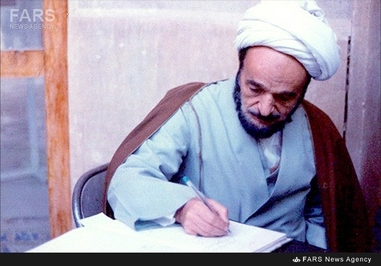 علامه جعفری در کار تحقیق و نگارش