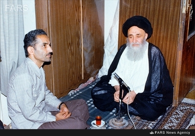 8.قم،شهید محمدعلی رجایی در دیدار با آیت الله العظمی مرعشی نجفی - 1360