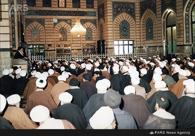 13-نمایی از محفل تدریس خارج فقه حضرت معصومه(س) در حرم حضرت معصومه(س)