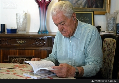 5- رضا سجادی در حاشیه یک گفت و شنود مطبوعاتی در واپسین سالیان حیات