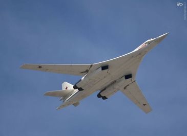  هواپیما استراتژیک بمب افکن و موشک انداز توپولف 160 به نام 