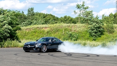 مرسدس بنز آ ام جی جی‌تی اس