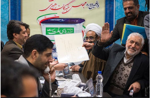 می خواد ادای محسن رضایی رو در بیاره

تکلیفه دیگه تکلیف ! 