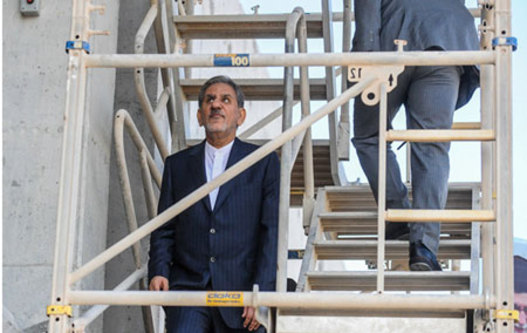 چقدر تنگه آسانسور همایونی ندارین