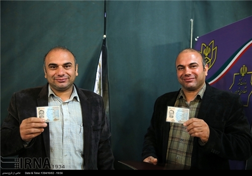  برادرانی که با یکدیگر نام نویسی کردند