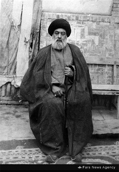 11- آیت الله سید محمد طباطبایی درمنزل شخصی