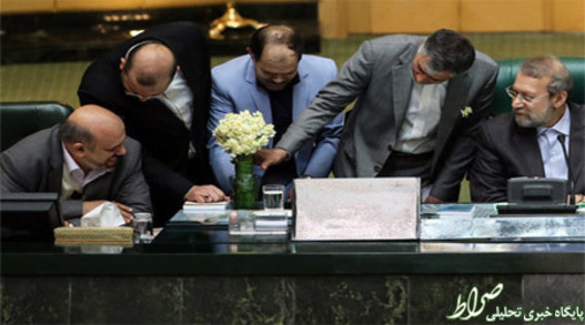 دیگه عمر ریاستت مثل این گله شده دکتر 