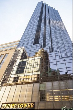  برج 13 طبقه ترامپ در نیویورک که میلیاردر آمریکایی طبقه آخر آن یکی از منازل ترامپ به شمار می‌رود