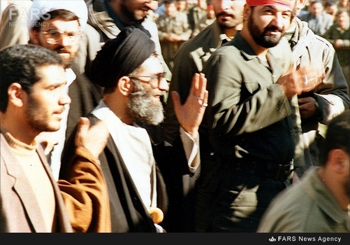 10. آیت‌الله خامنه‌ای در مراسم سالروز بزرگداشت سالروز تاسیس «بسیج مستضعفین» - 1365