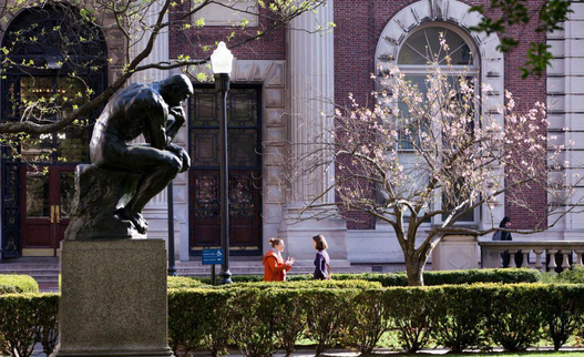 ۹. دانشگاه کلمبیا در نیویورک آمریکا