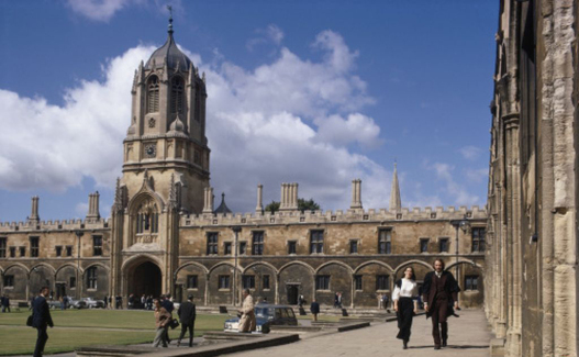 ۵.دانشگاه آکسفورد در شهر آکسفورد انگلیس