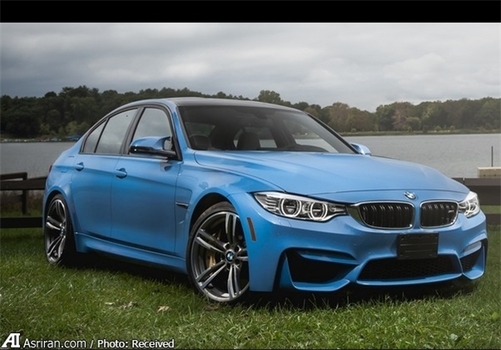 2- BMW M3
بی ام و محصول خود را به دو توربوشارژ مجهز کرده و پیشرانه M3 با 431 اسب بخار قدرت پا به میدان نهاده است. شتاب صفرتا صد این خودرو برخلاف دوچرخ متحرک عقب تنها 4.1 ثانیه است. یک گیربکس شش سرعته دستی یا 7 سرعته اتوماتیک دوکلاچه عملکردی تحسینبرانگیز به خودرو میدهند.