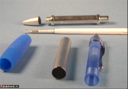 این خودکارها به شکلی طراحی شده‌اند که می‌توان کاغذ تقلب را داخل جا ساز کرد.