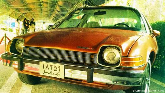 AMC Pacer

این خودروی دو درب آمریکایی بین سال‌های ۱۹۷۵ تا ۱۹۸۰ تولید شده است.