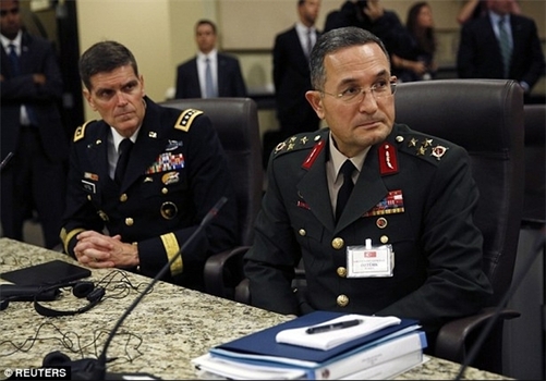  ژنرال «اردال اوزتورک» فرمانده ارتش دوم ترکیه