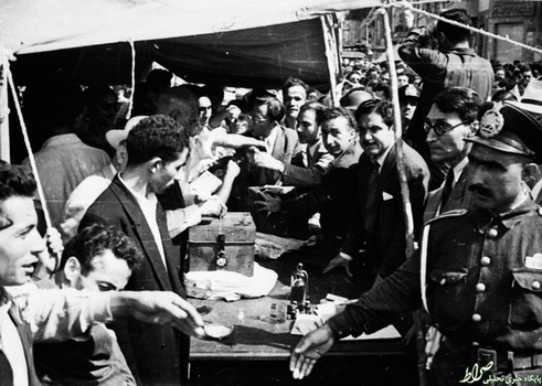 برگزاری همه‌پرسی  13 مرداد 1332