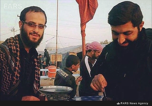  شهید مدافع حرم سجاد طاهرنیا (سمت چپ تصویر)