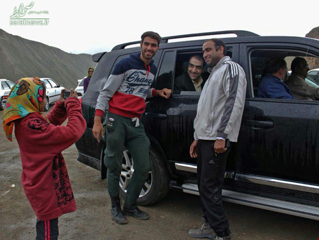 عکس یادگاری با مردم!