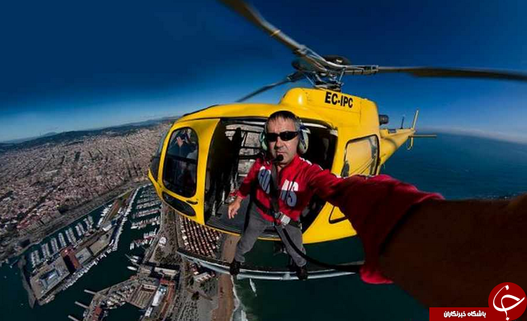 سلفی بر فراز آسمان: تصویر گرفته شده بر فراز شهر بارسلون اسپانیا