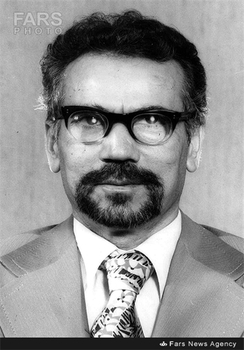  علی شریعتمداری وزیر فرهنگ و آموزش عالی دولت موقت بازرگان