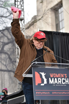 مایکل مور کارگردان مشهور آمریکایی 