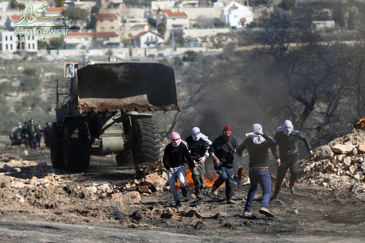 درگیری مبارزان جوان فلسطینی با نظمیان رژیم صهیونیستی در کرانه باختری
