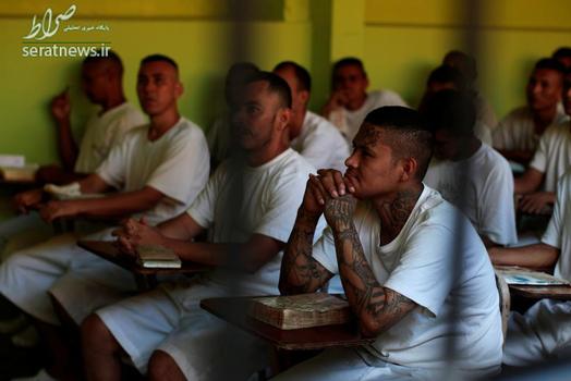 آموزش و پرورش تبهکاران السالوادور در زندان برای بازگشت به زندگی