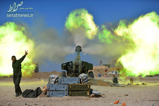 شلیک توپ نیروهای بسیج مردمی عراق به مواضع گروه تکفیری داعش در غرب موصل