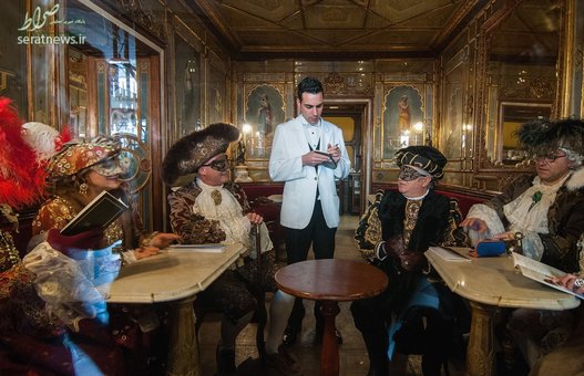 در حاشیه برگزاری یک کارناوال در ونیز ایتالیا