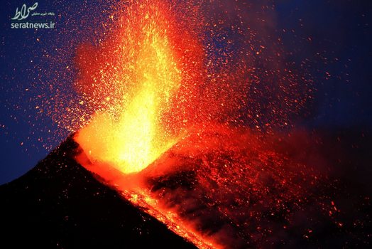 فوران گدازه ها از اتنا؛ بلندترین و فعال ترین کوه آتش نشان اروپا
