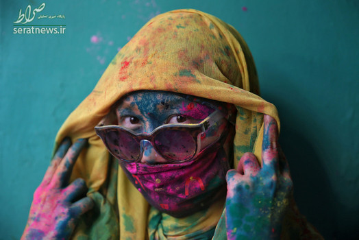 جشن هولی در شهر برسنا در ایالت اوتار پرادش هن