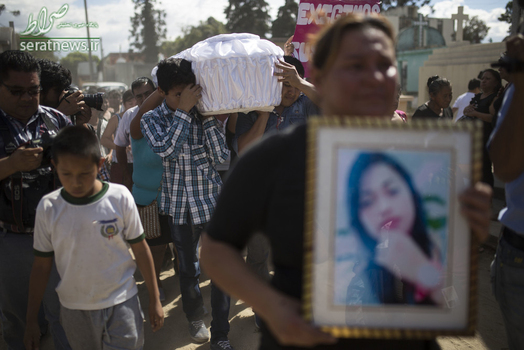 تشییع جنازه سیونا هرناندز گارسیا دختر 17 ساله در گواتمالا سیتی که بر اثر آتش سوزی کشته شد