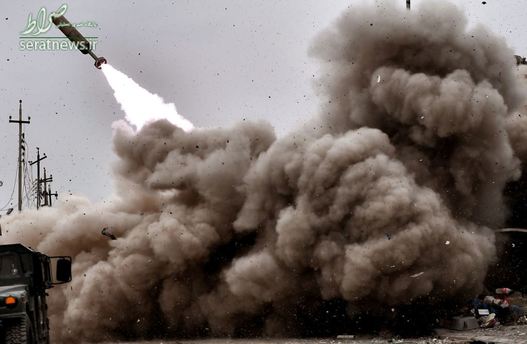 شلیک موشک نیروهای ارتش عراق به سمت مواضع داعش در غب موصل