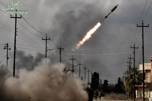 غرش موشک ارتش عراق به سوی مواضع داعش در غرب موصل