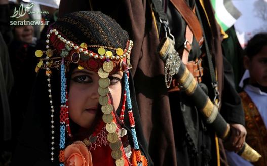 یک دختر بدوی با پوشش سنتی در تجمع سالگرد روز زمین در فلسطین