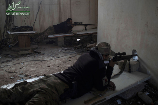 تک تیراندازهای ارتش عراق در نزدیکی بخش قدیمی موصل