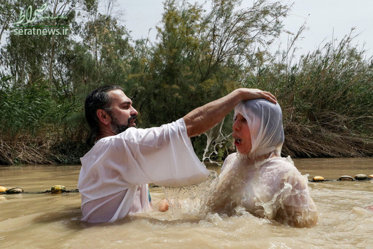 غسل تعمید مسیحیان در نزدیکی شهر اریحا در سرزمین های اشغالی