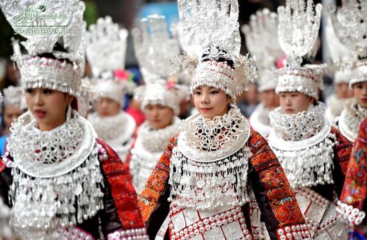 زنان قوم مایو چین با لباس های سنتی در یک جشنواره محلی