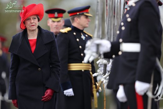 ترزا می نخست وزیر انگلیس در رژه آکادمی سلطنتی در برکشایر