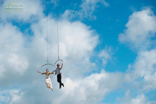 دو هنرمند در طول افتتاح نمایشگاه بین المللی باغ در باغ جهان در برلین آلمان