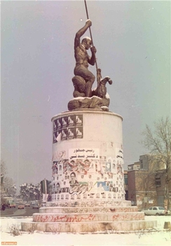 تبلیغات نامزدها در میدان حُر