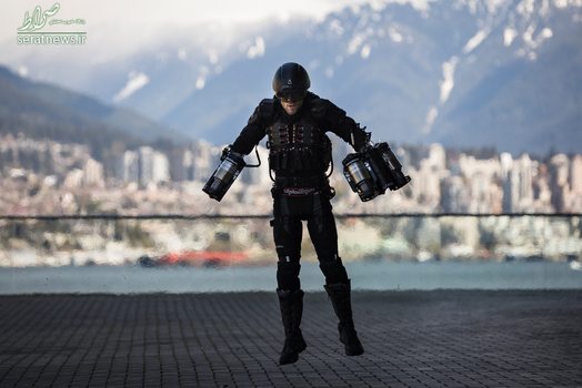 ریچارد براونینگ مخترع بریتانیی لباس پرواز 