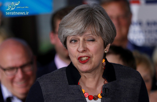 چشمک زدن ترزا می نخست وزیر انگلیس در جریان یک سخنرانی در بریستول انگلیس