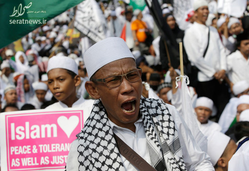 تظاهرات مسلمانان در اندونزی علیه فرمانداری مسیحی جاکارتا