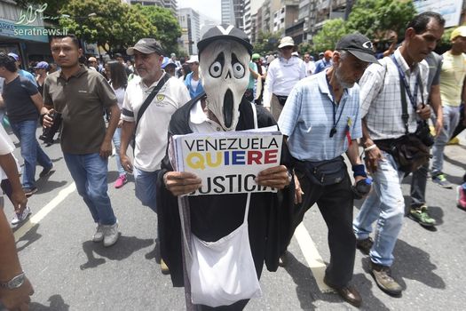 تظاهرات پزشکان علیه نیکلاس مادورو رییس جمهور ونزوئلا