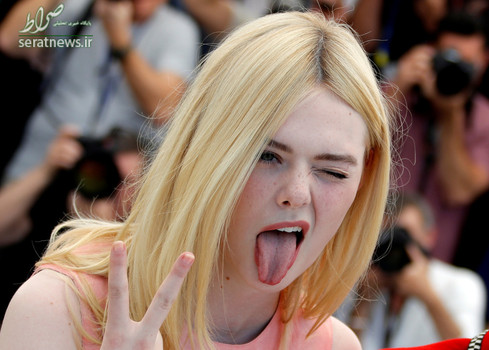 شکلک درآوردن ال فانینگ هنرپیشه آمریکایی در جشنوره کن فرانسه