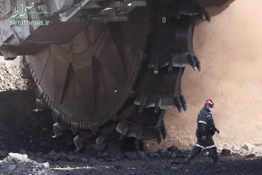 یک دستگاه حفر معدن زغال سنگ در روسیه