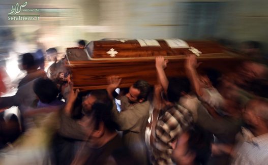 تشییع جنازه یک قبطی کشته شده در حمله تروریستی شهر المنیای مصر