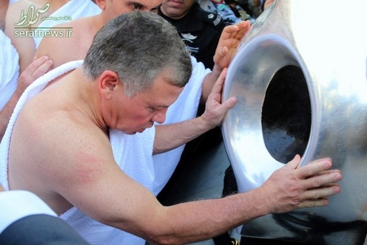 ملک عبدالله دوم پادشاه اردن در حال طواف و ادای مناسک حج عمره